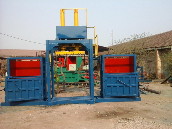 全自動(dòng)彩鋼瓦打包機(jī)